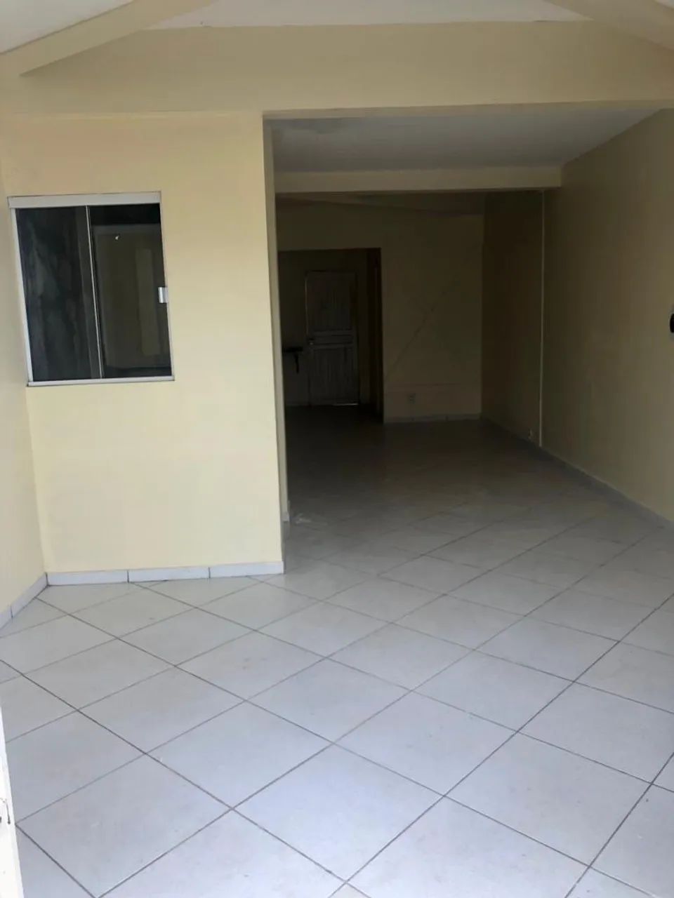 Aluga-se sala comercial 