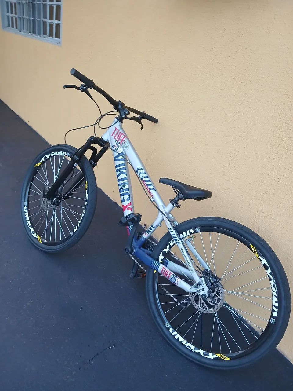 Vinkingx tuff 25 troco/vendo