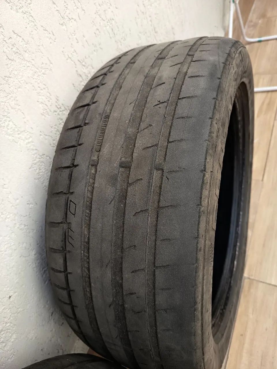 Pneu Continental extreme 215/50/17 - Foto 4