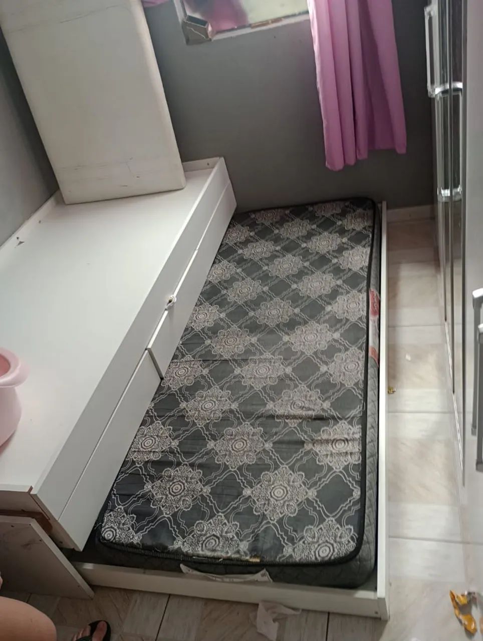 Cama com cama auxiliar em bom estado de uso  - Foto 4