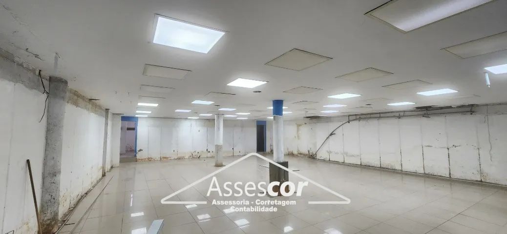 LOJA COMERCIAL AMPLA PARA LOCAÇÃO - NOVA IGUAÇU