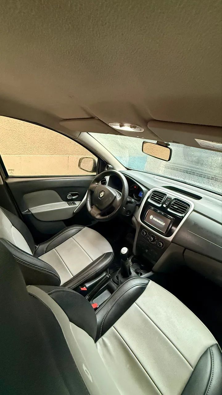 Renault Logan Expression Flex 1.0 12V 4P 2020 - Foto 3
