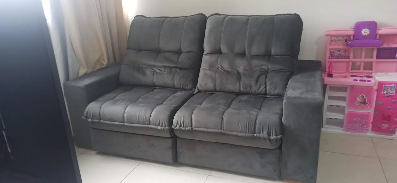 Sofá retrátil semi-novo 2,10m65576096363011122