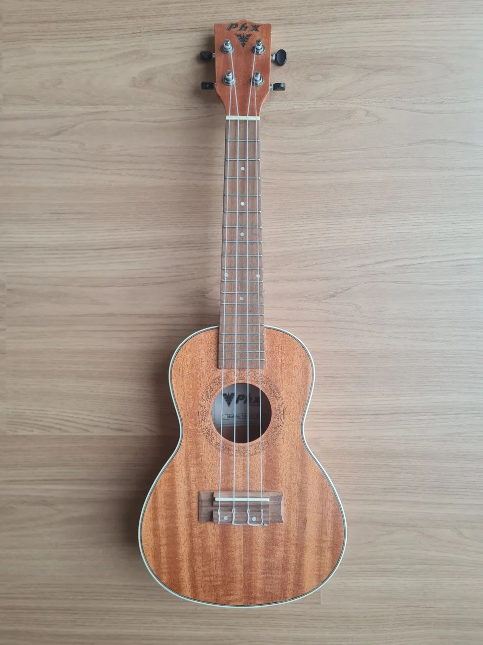 Ukulele PHX UKP-24 (com capa) - Foto 2
