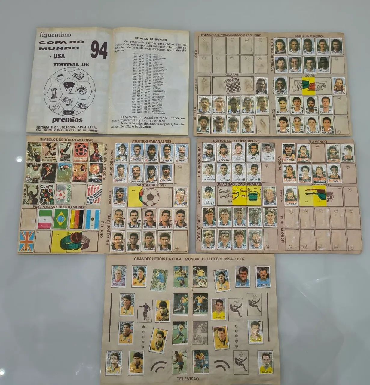 Álbum de Figurinhas Copa 1994 com 258 figurinhas  - Foto 2