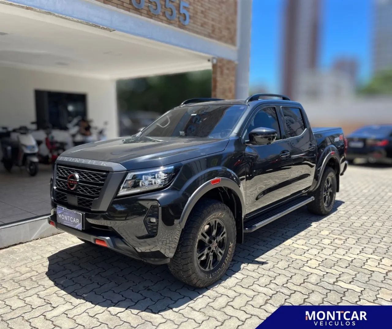 Nissan Frontier PRO4X CD 4X4 2.3 BI-TB DIE. AUT 2026