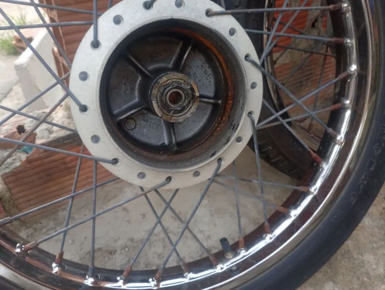 Roda de moto de ferro - Foto 4