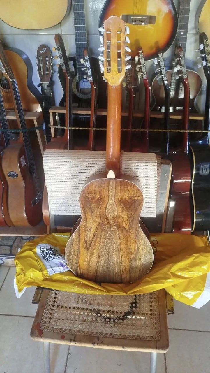Viola caipira artesanal 
