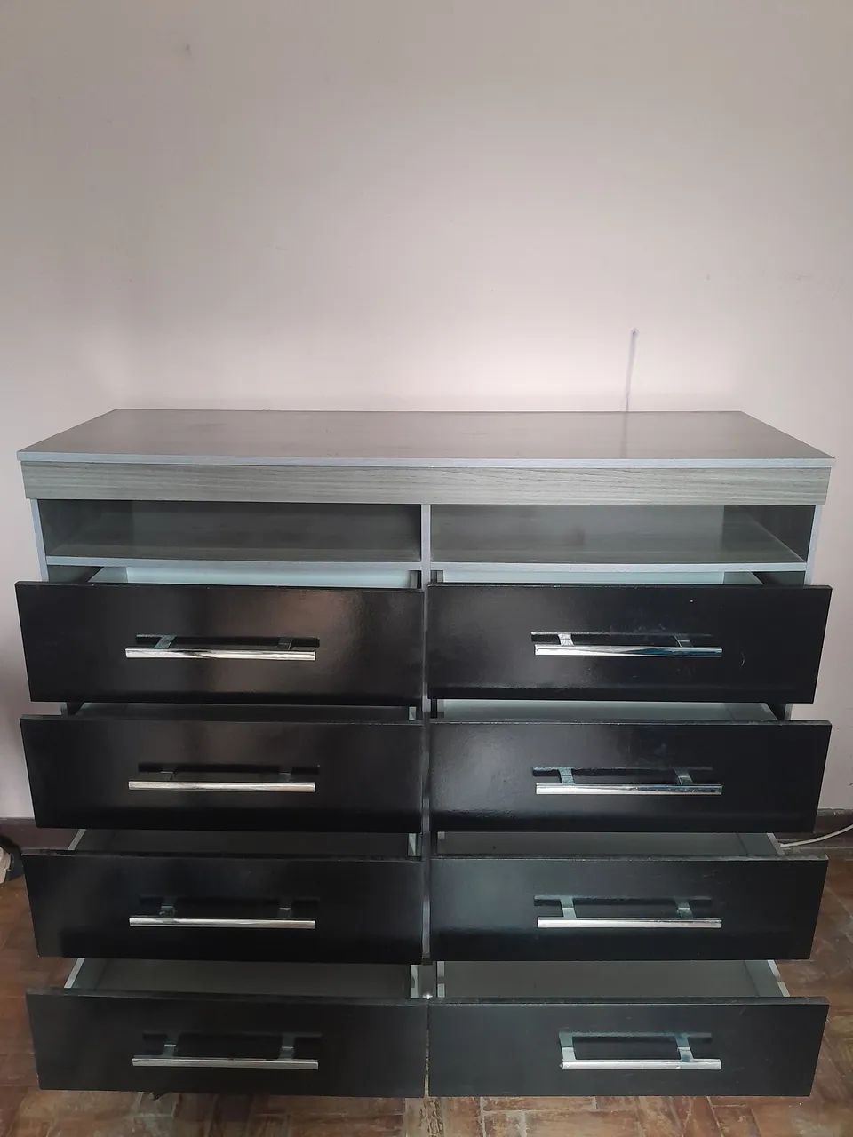 Cômoda 8 gavetas