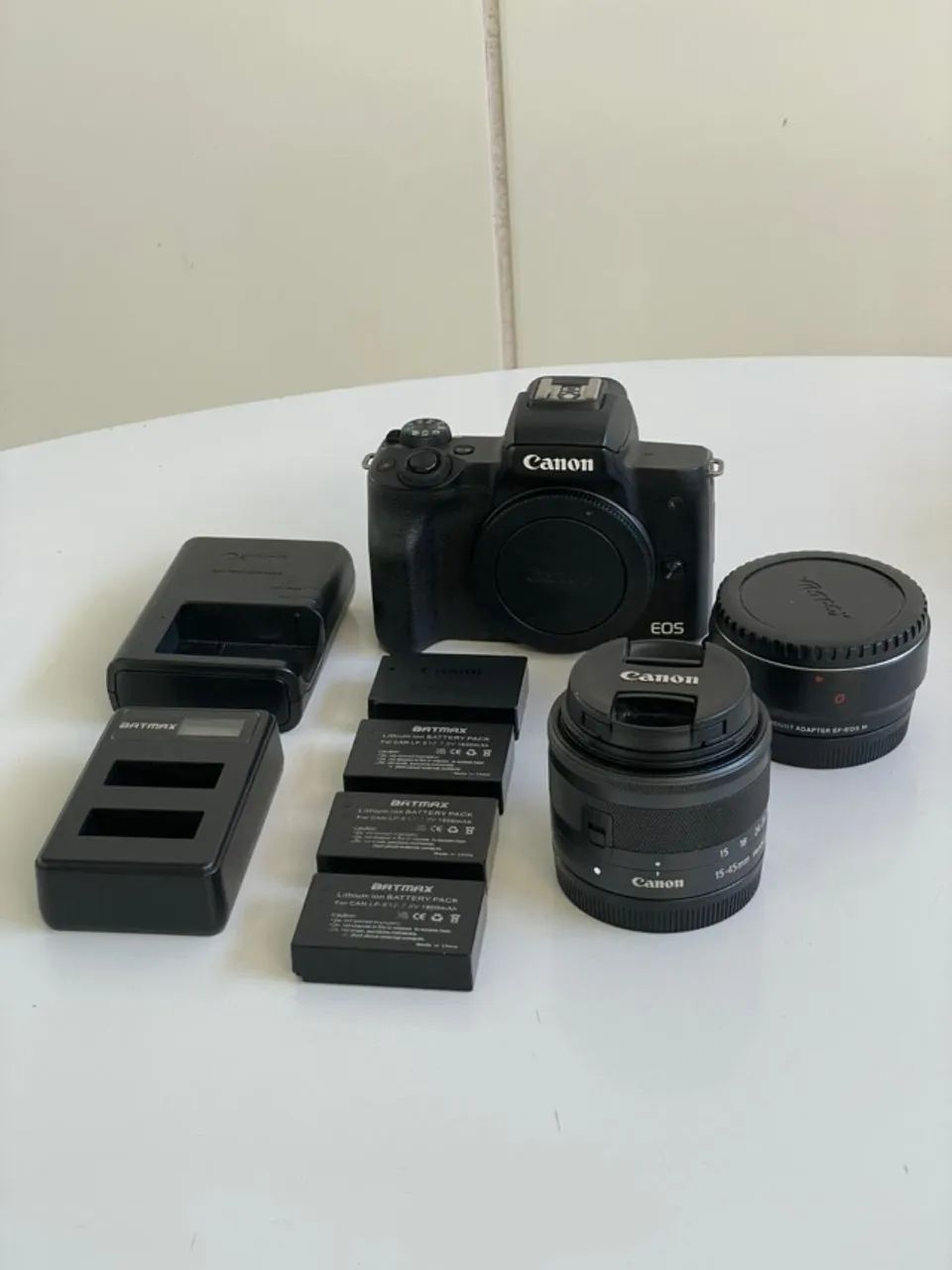 Canon EOS M50 Mark II + Lente 15-45mm + Adaptador EF + Kit Baterias - Foto 2
