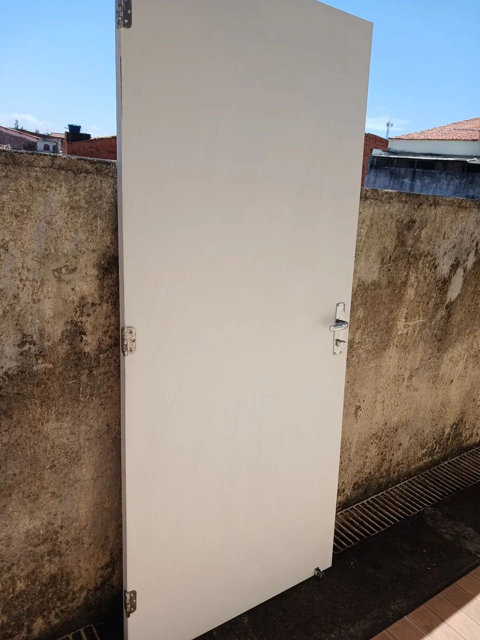 Portas de madeira MDF resistente a água perfeito estado 