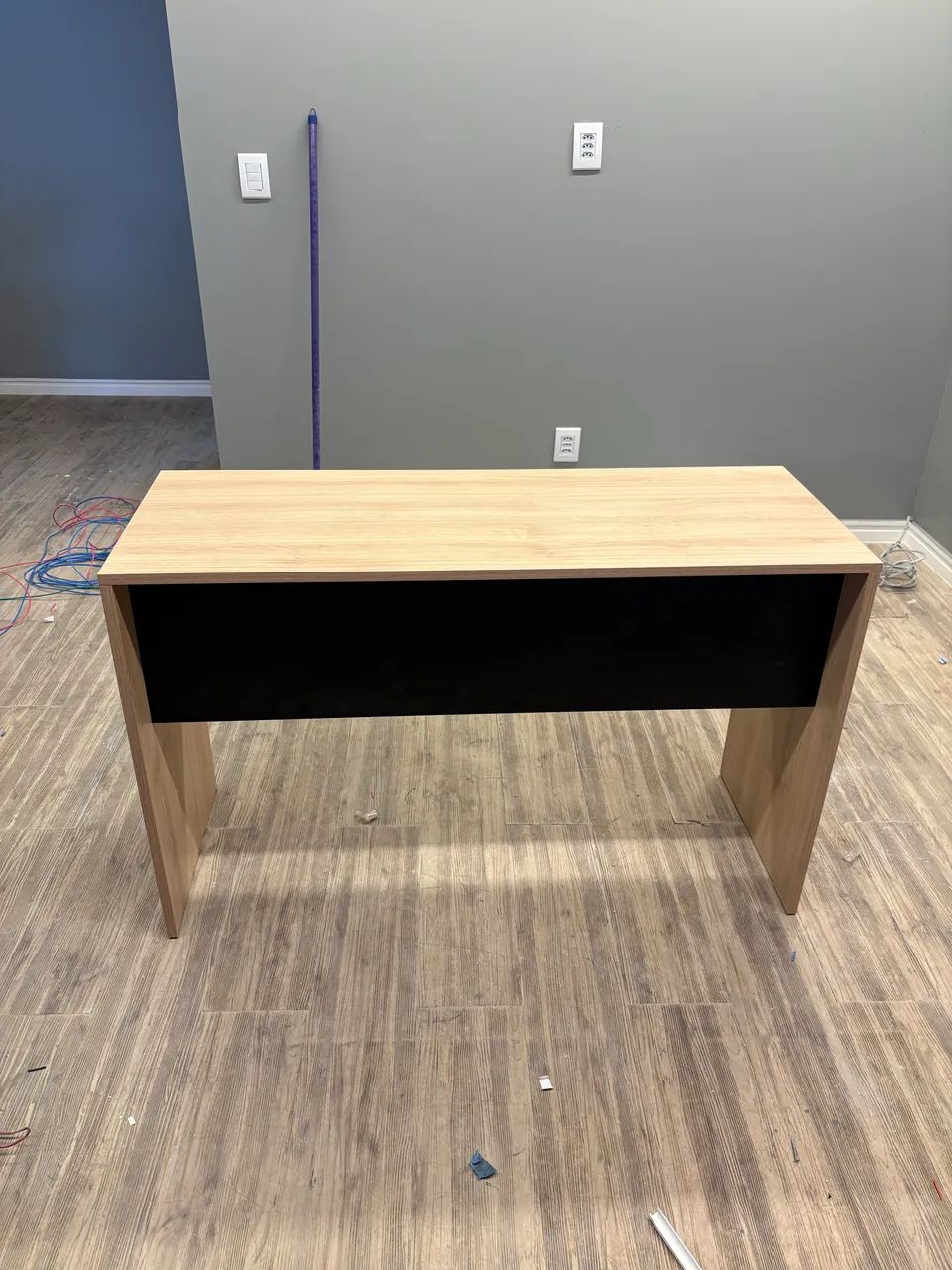 Mesa de escritório 100% em MDF. Nova! - Foto 2
