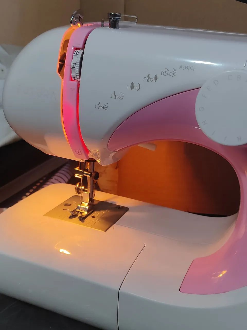 Máquina de costura Elgin - Foto 4