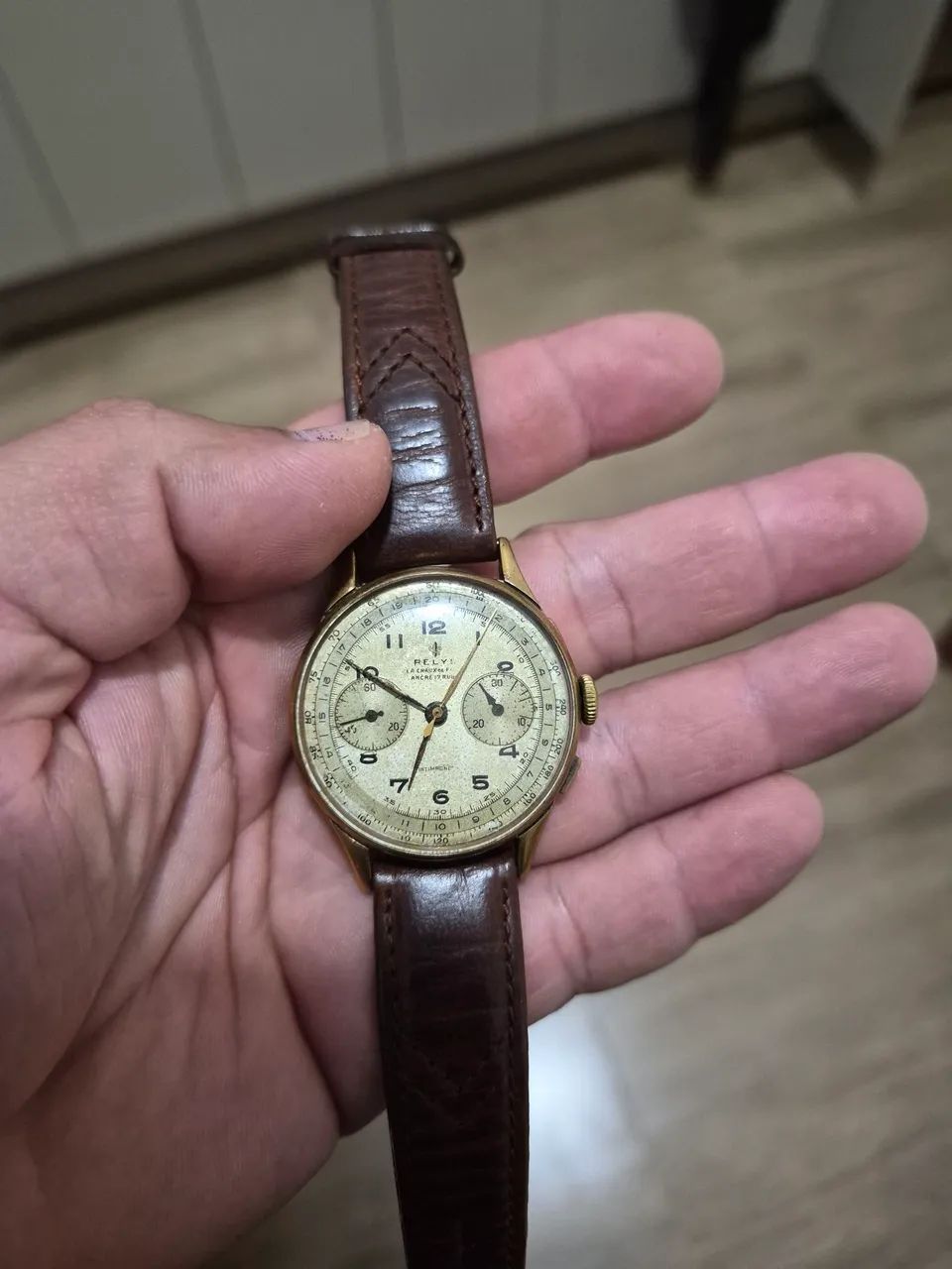 Relógio vintage cronógrafo relvi