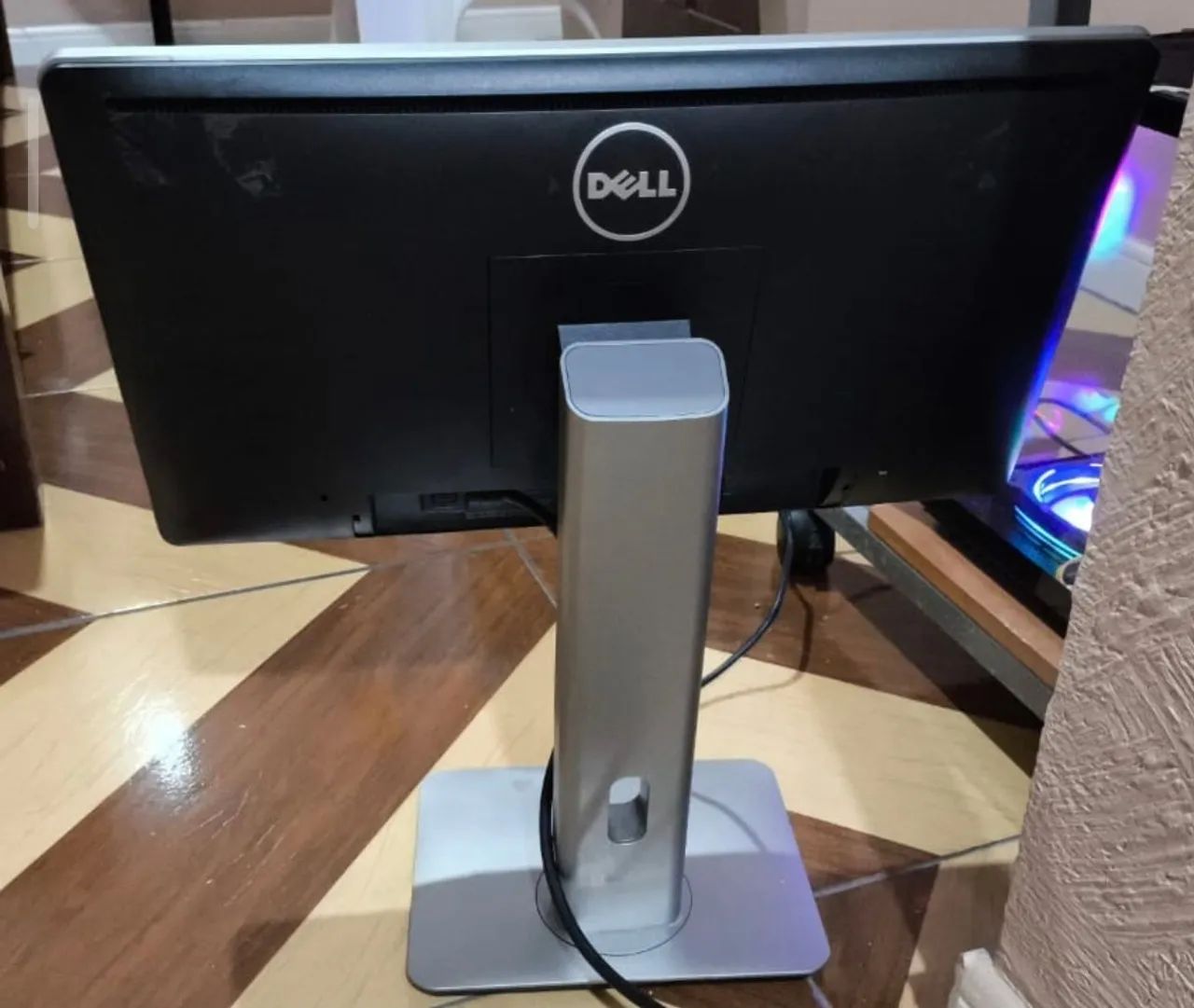 Monitor Dell 19,5 polegadas c/ ajustes altura - Foto 3