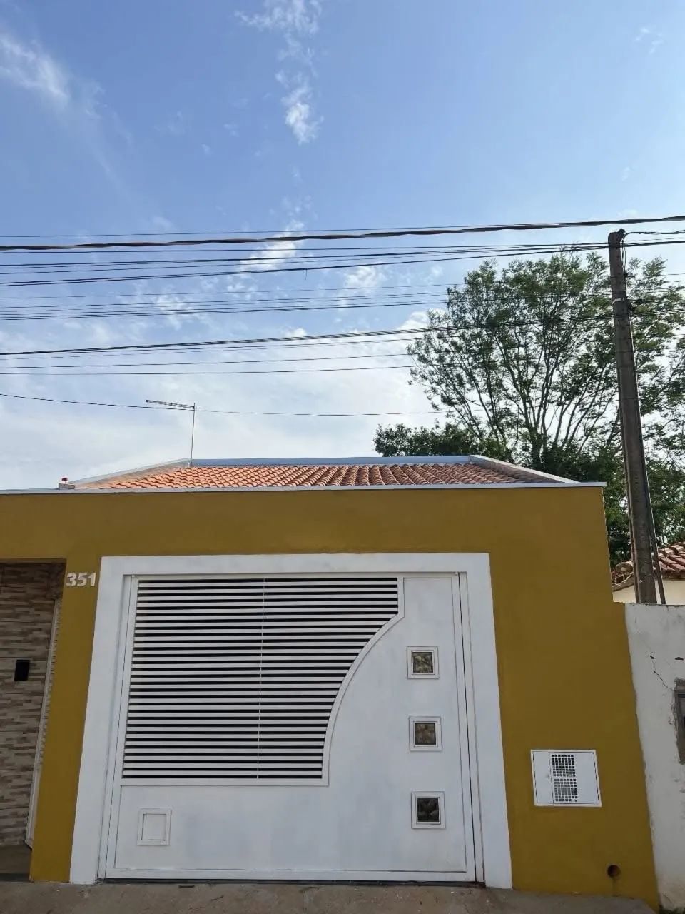 Casa nova arejada e bem ampla