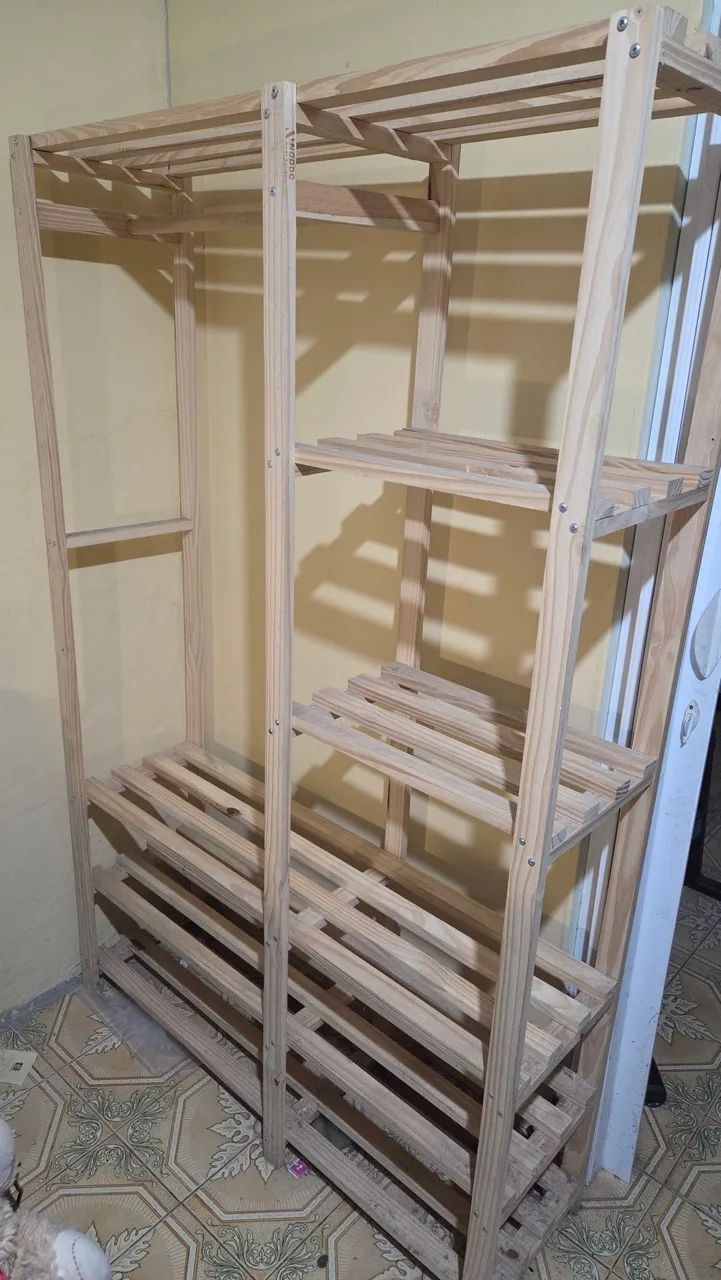 Guarda roupa arara 