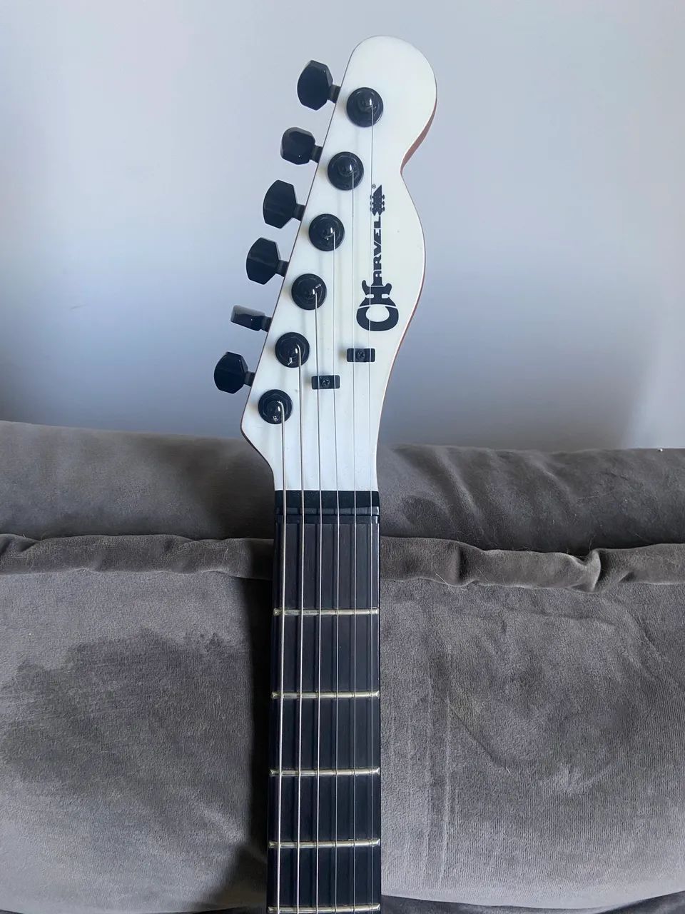 Guitarra Charvel Joe Duplantier Signature (Gojira) - Foto 4