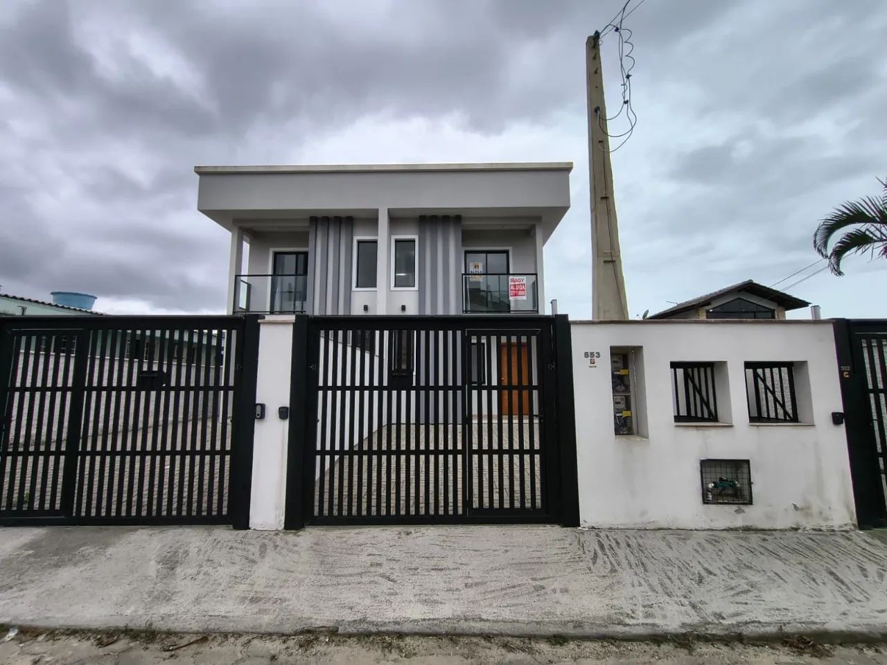 Casa de 2 dormitórios no Rio Tavares