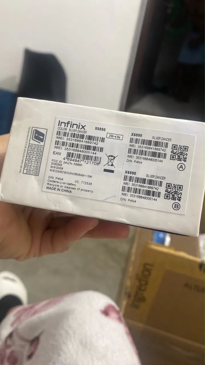 Celular Infinix 256gb lacrado  - Foto 2