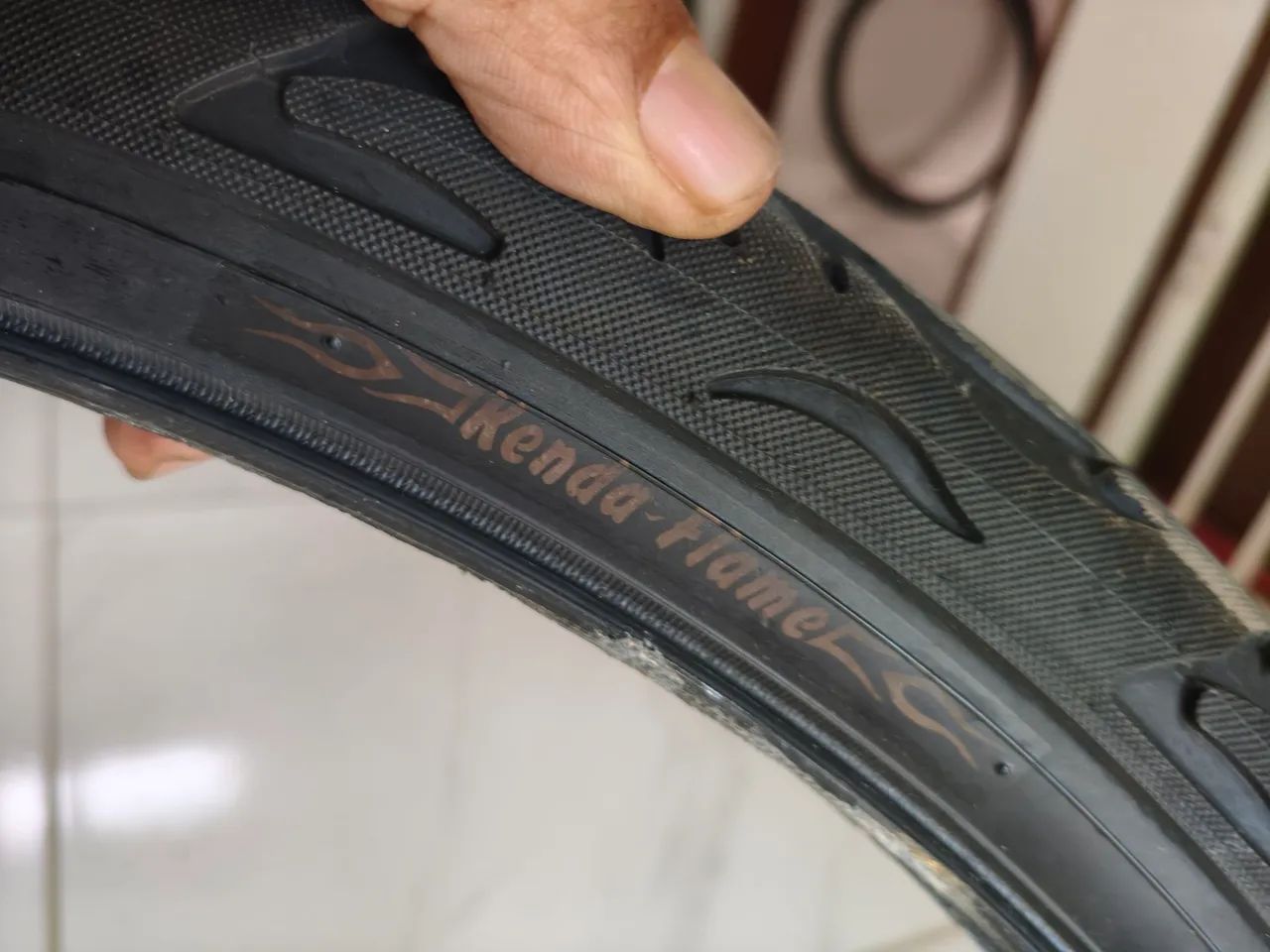 Pneu Kenda Flame aro 26  