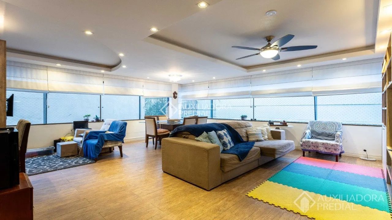 Apartamento à venda no Jardim Europa com 96 m² e 3 dormitórios/quartos disponíveis.