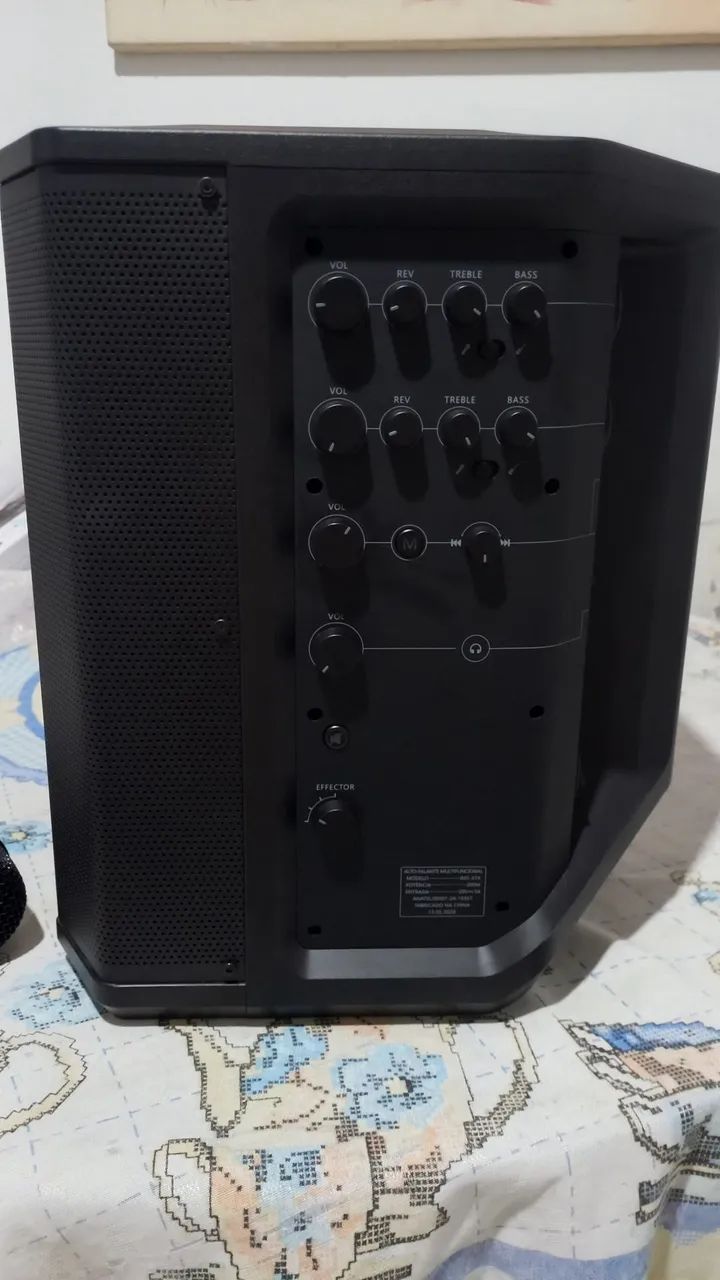CAIXA DE SOM IMENSO COM DOIS MICRO FONES SEM FIO  - Foto 2