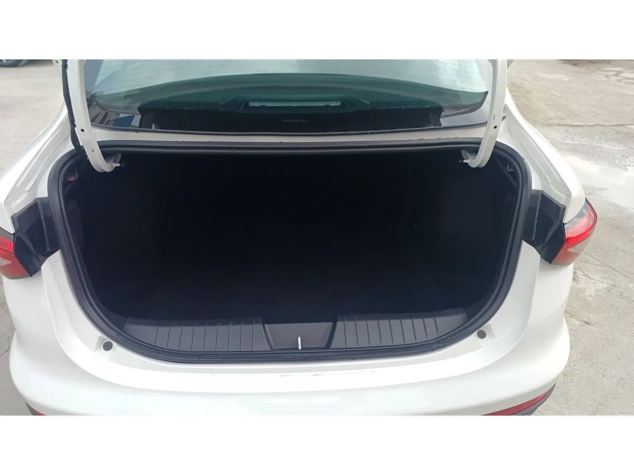 Fiat Cronos DRIVE 1.3 8V Flex, foto 9 de 16