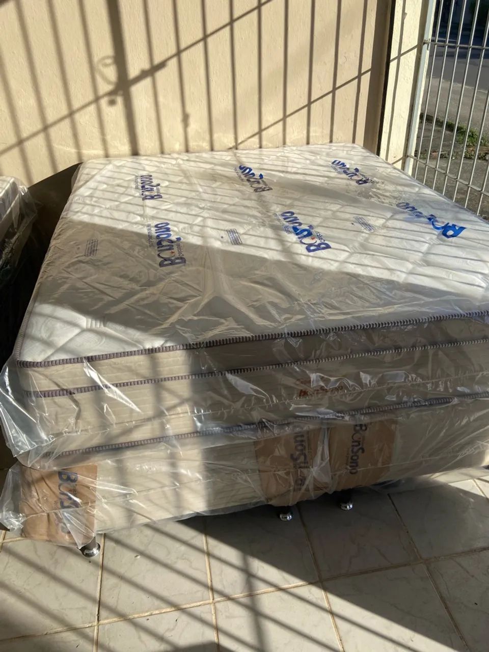 CAMA QUEEN  - Foto 2
