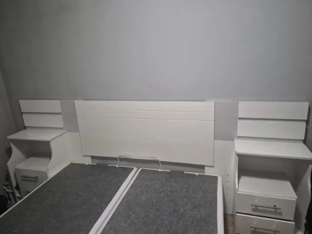 VENDO - Cabeceira com 2 criados-mudos