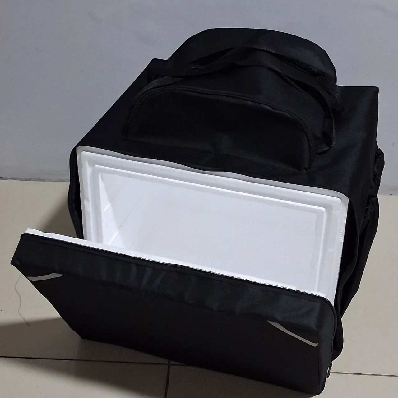 Bag térmica de 44 litros o isopor grosso na promoção 