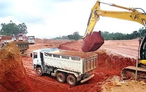 Serviço e Aluguel de máquinas pesadas  - Foto 2