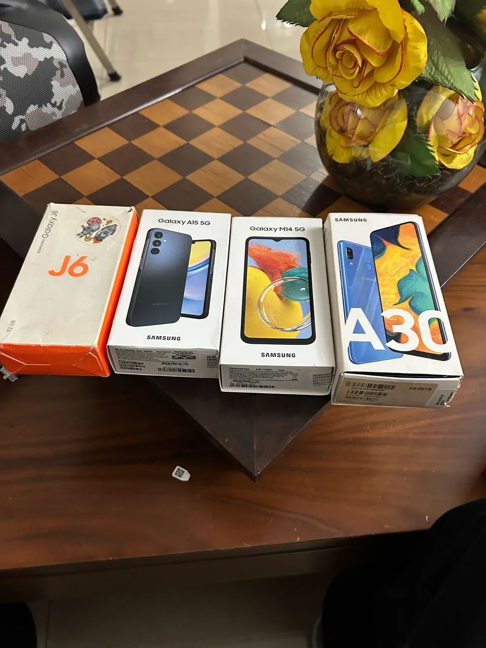 Vendo celulares estragado para retirada de peças  - Foto 3
