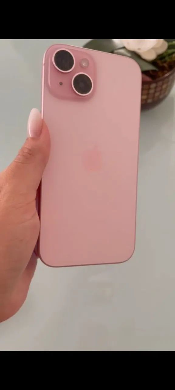 iPhone 15 ( pra Sair logo ) - Foto 2