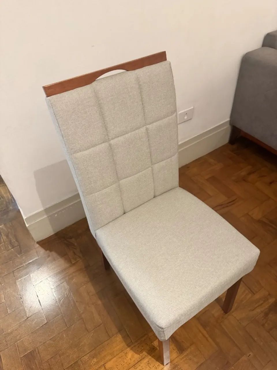 Mesa de Jantar quadrada 1,35m com 8 cadeiras  - Foto 2