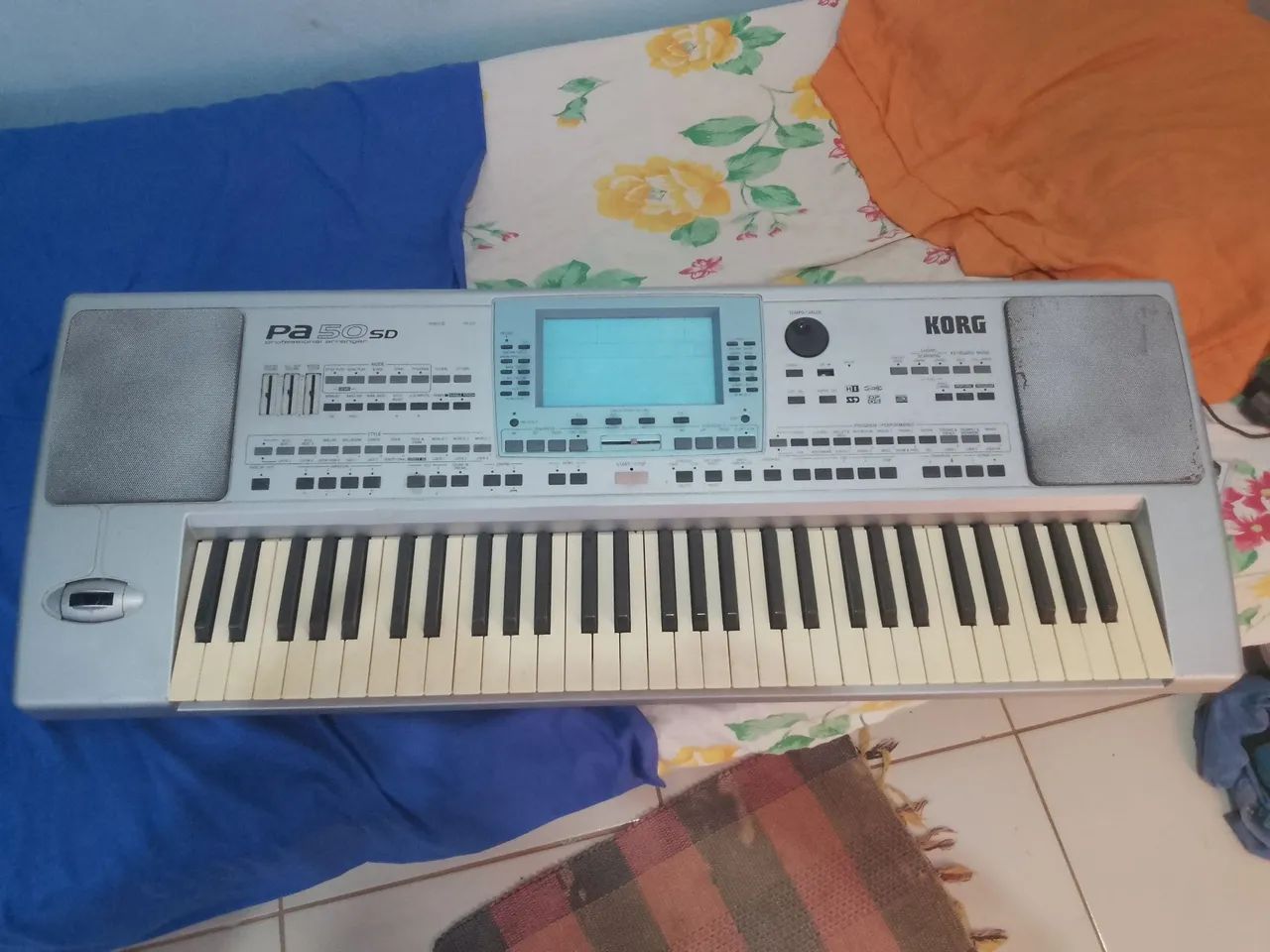 Teclado Korg Pa 50 com defeito 
