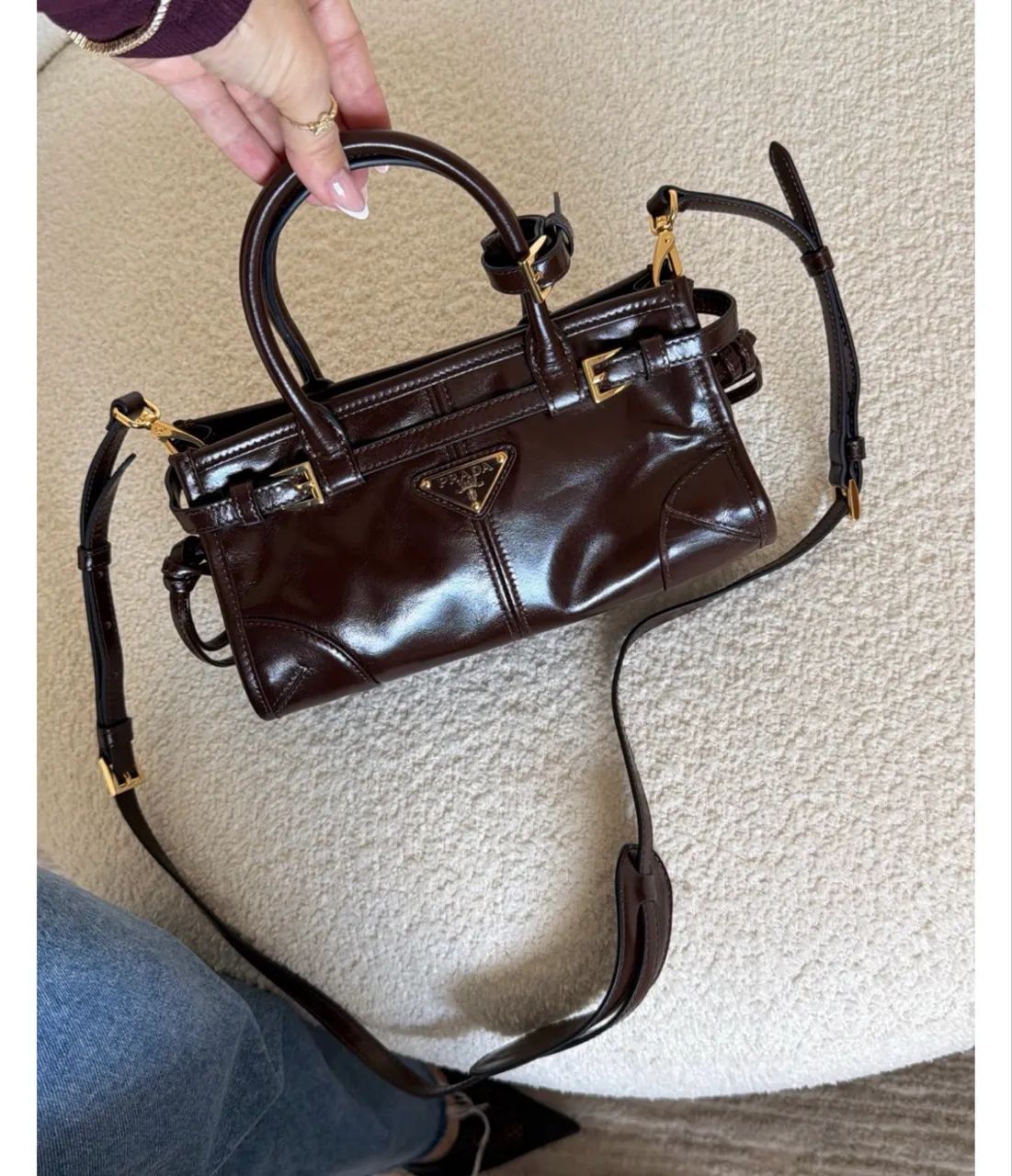 Bolsa Prada Bonnie marrom - 32cm em couro  - Foto 2