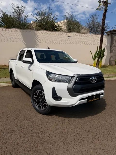 Toyota Hilux Hilux CD 4x4 2.8 Diesel Aut. 2024