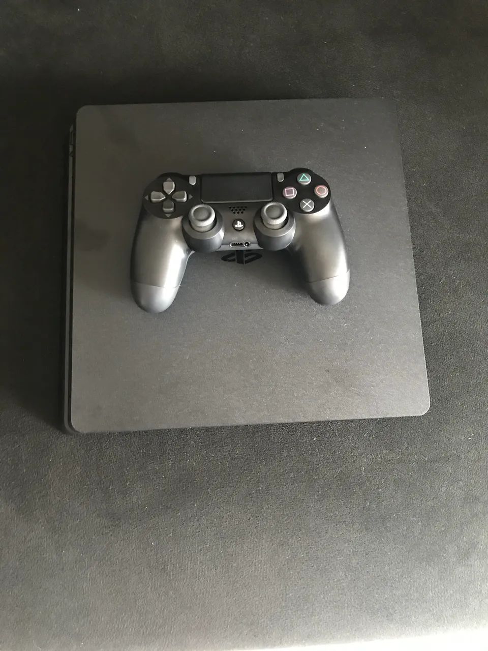 Ps4 com 2 controles e mais 7 jogos