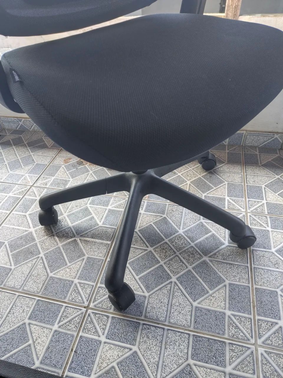 Cadeira ergonômica Elements Astra - Foto 5