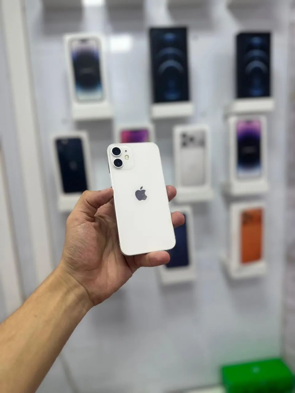 iPhone 12 Mini - 64GB ?1.399,00 - Celulares e Smartphones