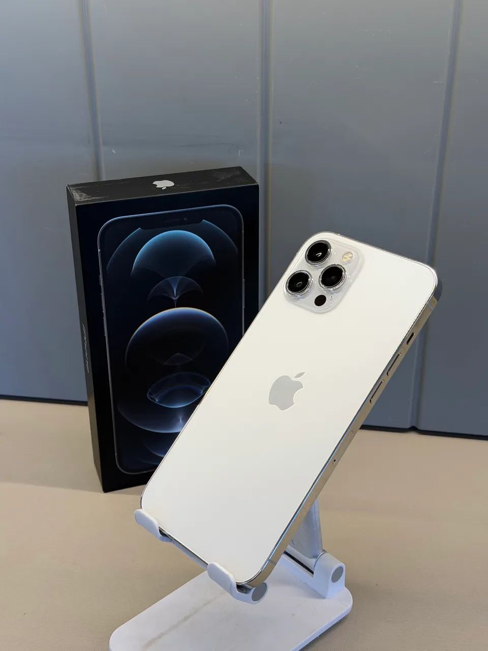 iPhone 12 Pro Max 128gb Silver Semi Novo | Loja Física - Celulares