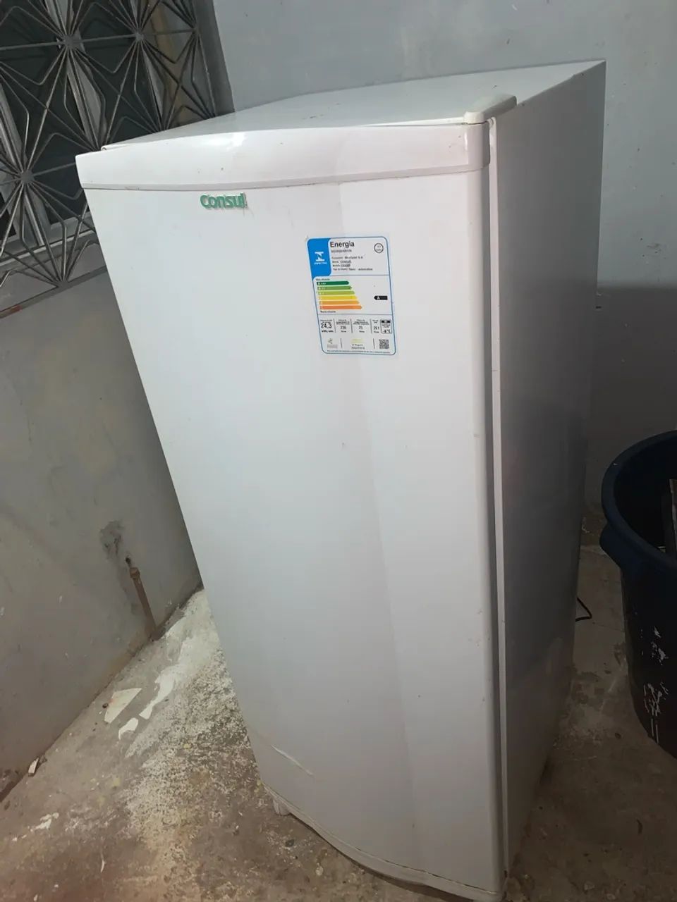 VENDE-SE GELADEIRA