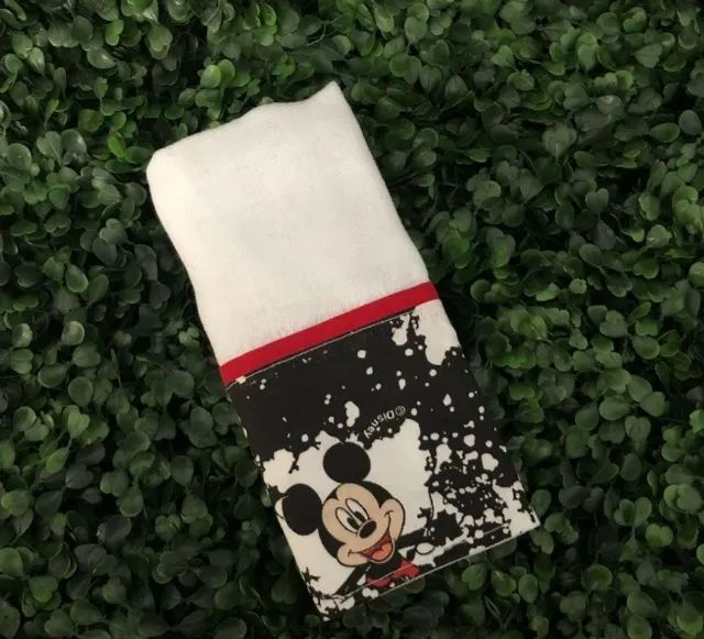 fraldinha de boca para bebê com tecido tricoline mickey