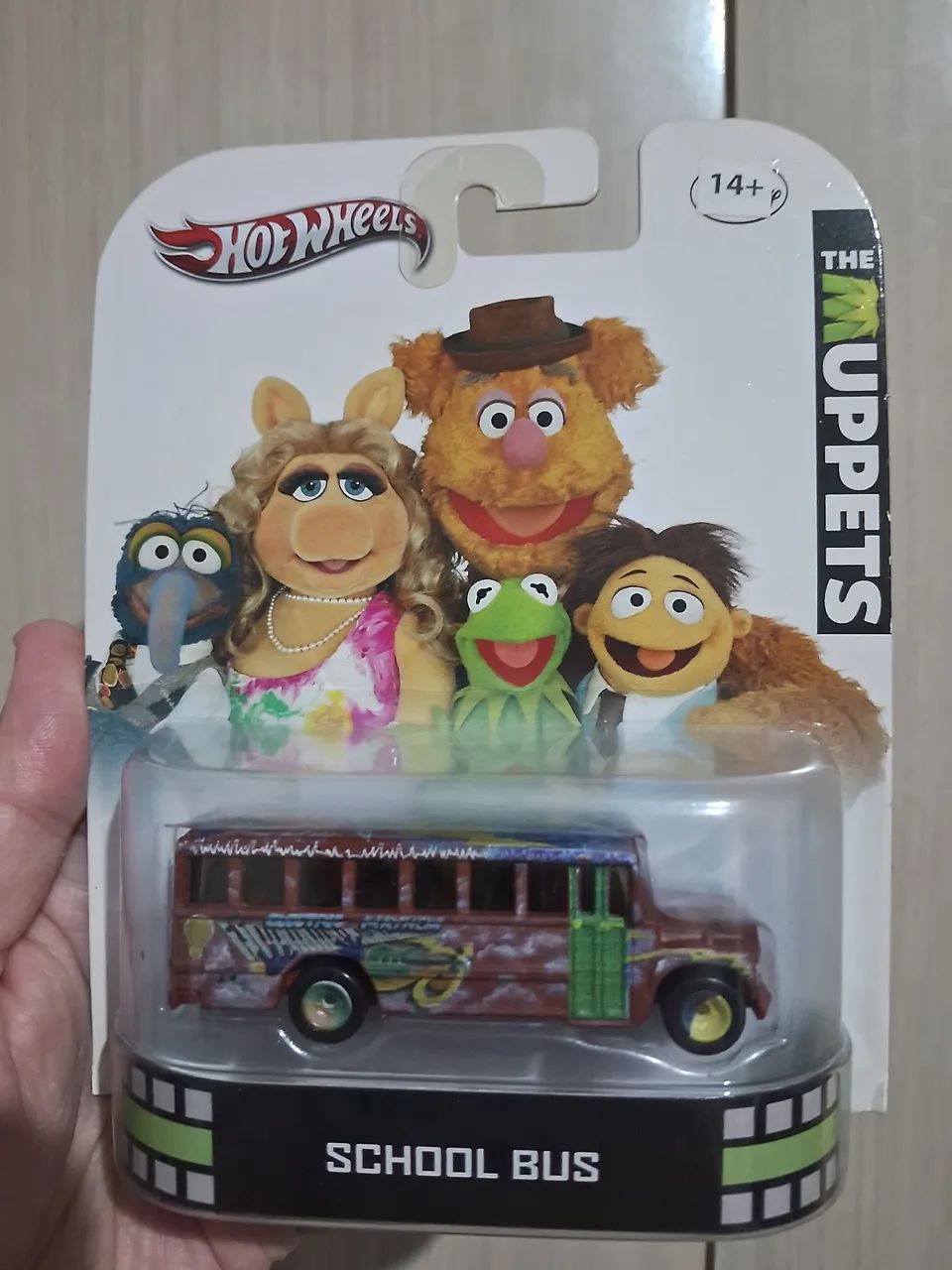 Hot Wheels Retro School Bus Muppets
