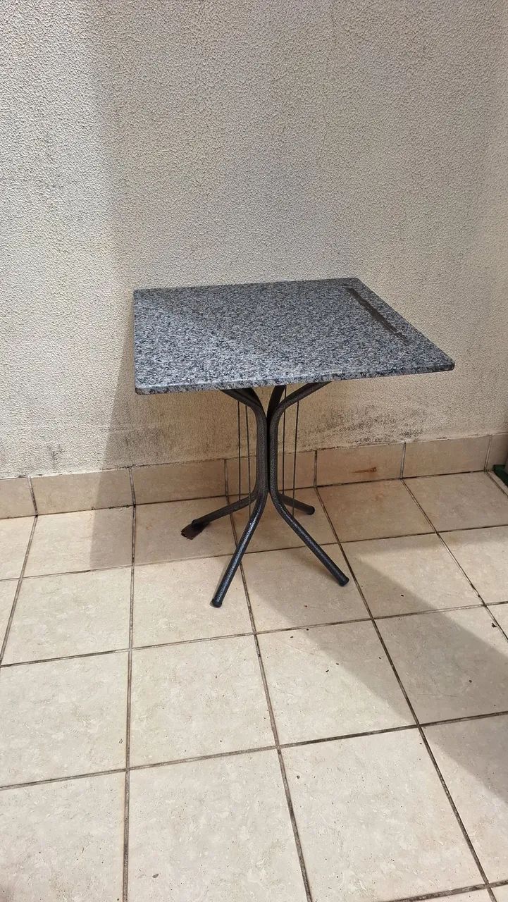 Mesa Granito usada 70x70 cm - Foto 4