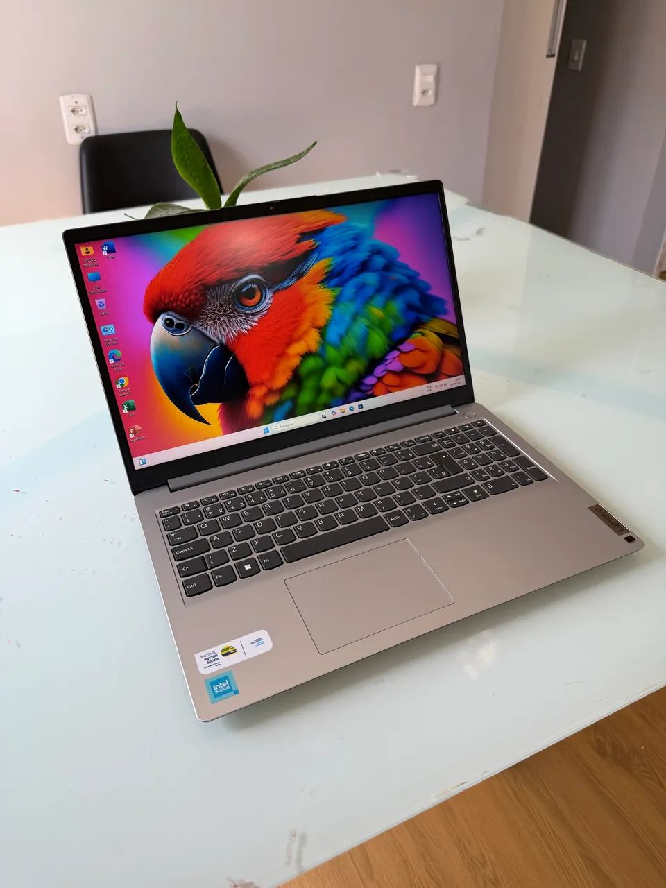 Notebook Seminovo Lenovo 7 Meses de Uso Ideal Para Estudos e Trabalhos
