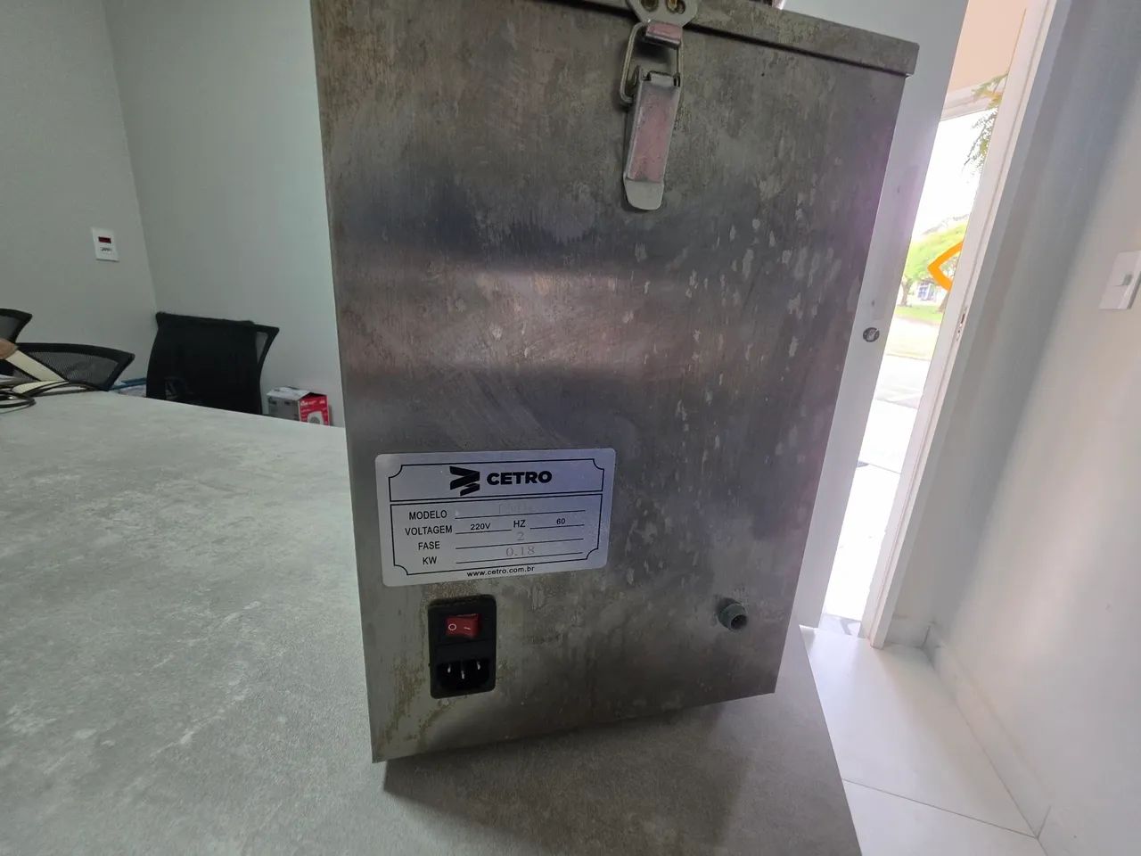 Dosadora com balança eletrônica 1-100g Cetro (nunca usada)  - Foto 2