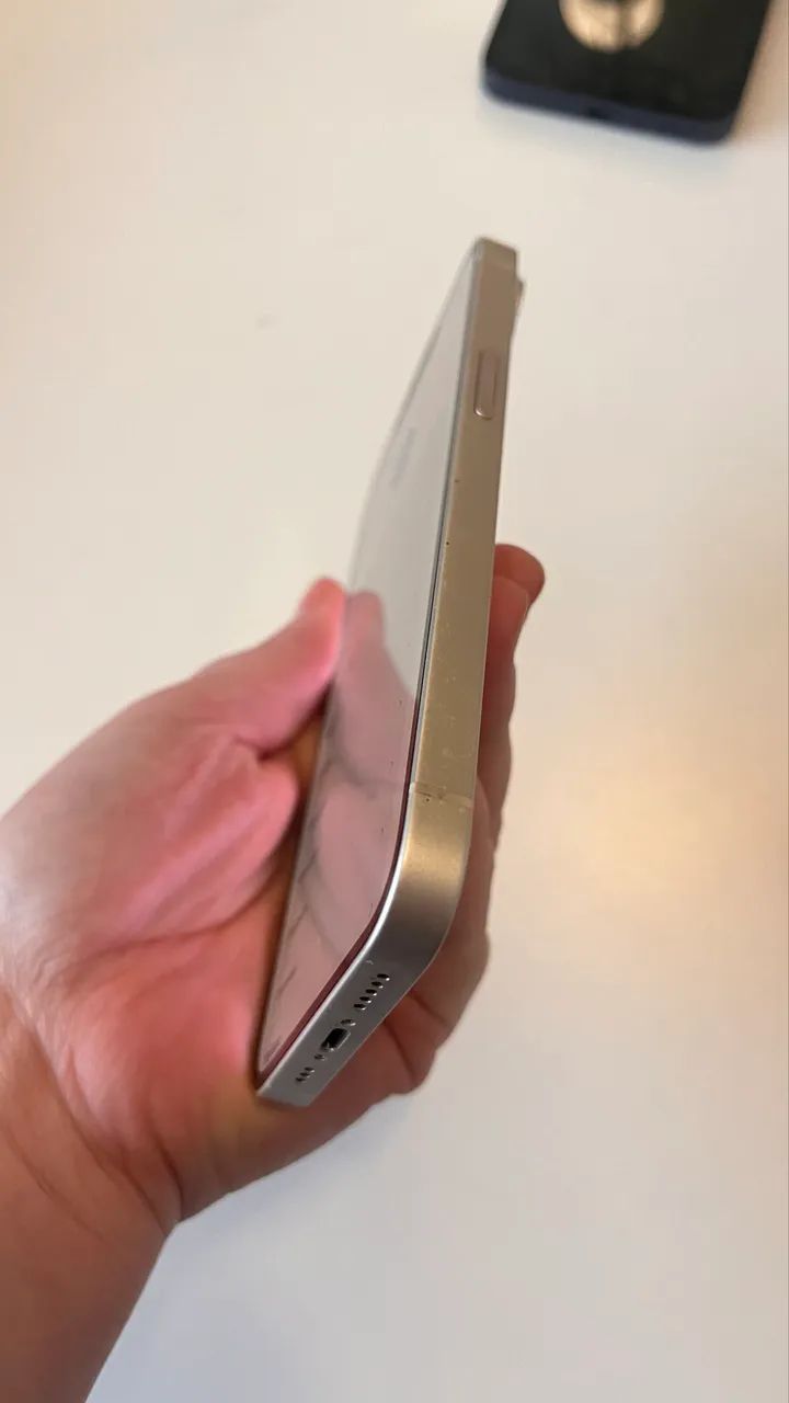 iPhone 14