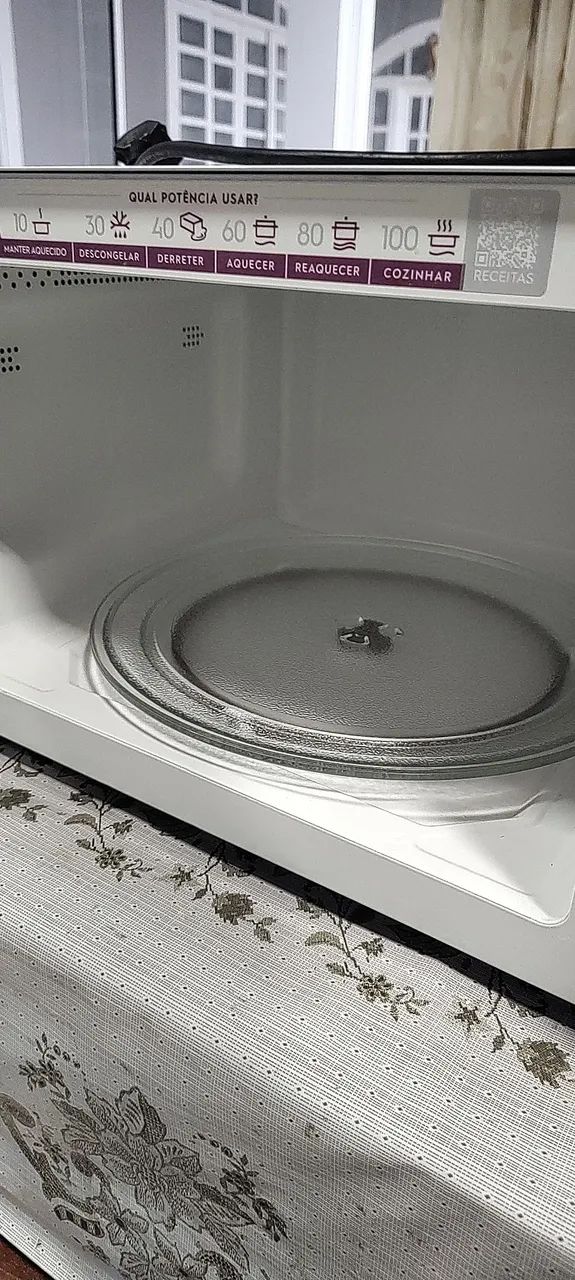 Micro-ondas Electrolux - Para conserto ou Troca de peças - Foto 2